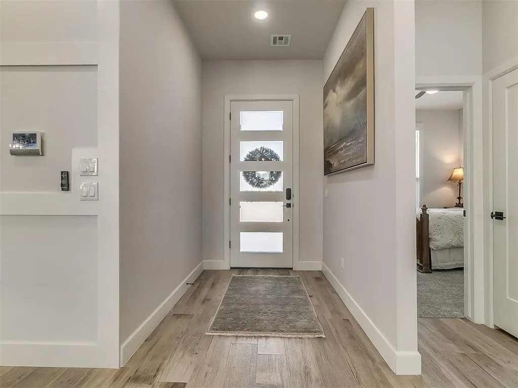 Photo 5 — 15717 Capri Lane, Edmond, OK 73013