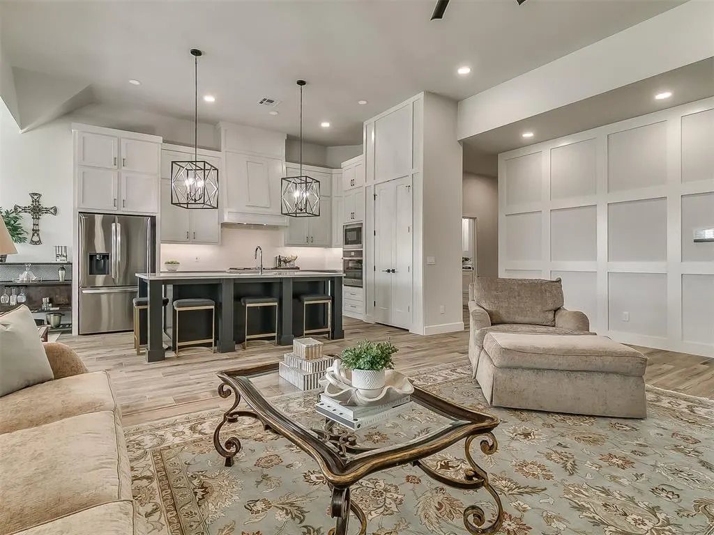 Photo 8 — 15717 Capri Lane, Edmond, OK 73013