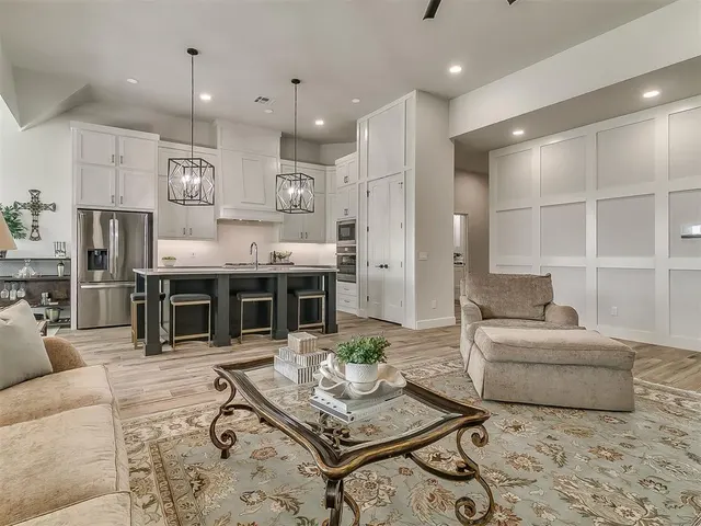Photo 8 — 15717 Capri Lane, Edmond, OK 73013