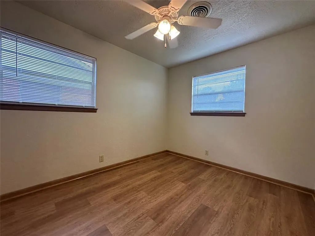 Photo 9 — 2023 Delaware Lane, Norman, OK 73071