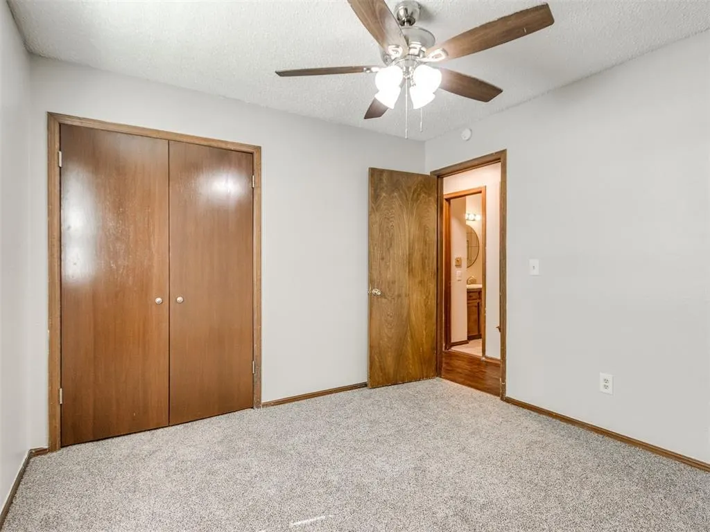 Photo 5 — 821 Russell Circle 821, Norman, OK 73071