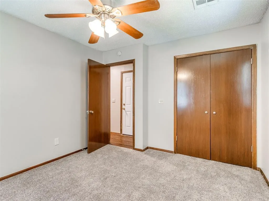 Photo 7 — 821 Russell Circle 821, Norman, OK 73071