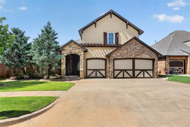 Photo 2 — 9021 NW 148th Place, Yukon, OK 73099
