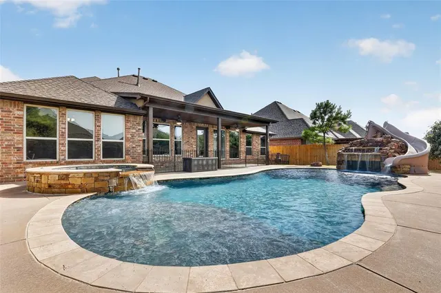 Photo 5 — 9021 NW 148th Place, Yukon, OK 73099