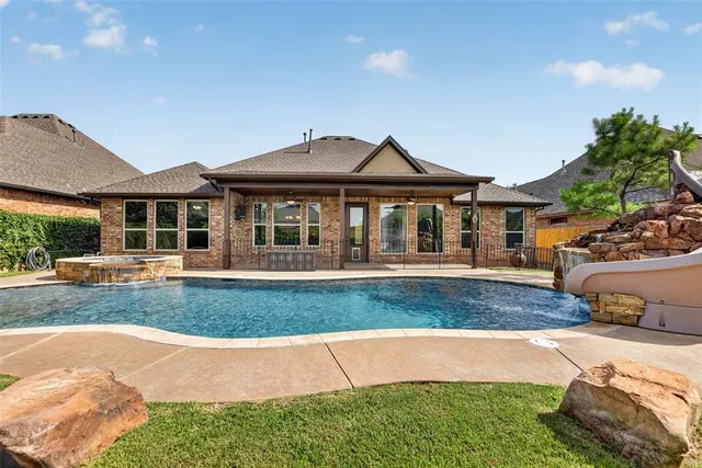 Photo 7 — 9021 NW 148th Place, Yukon, OK 73099