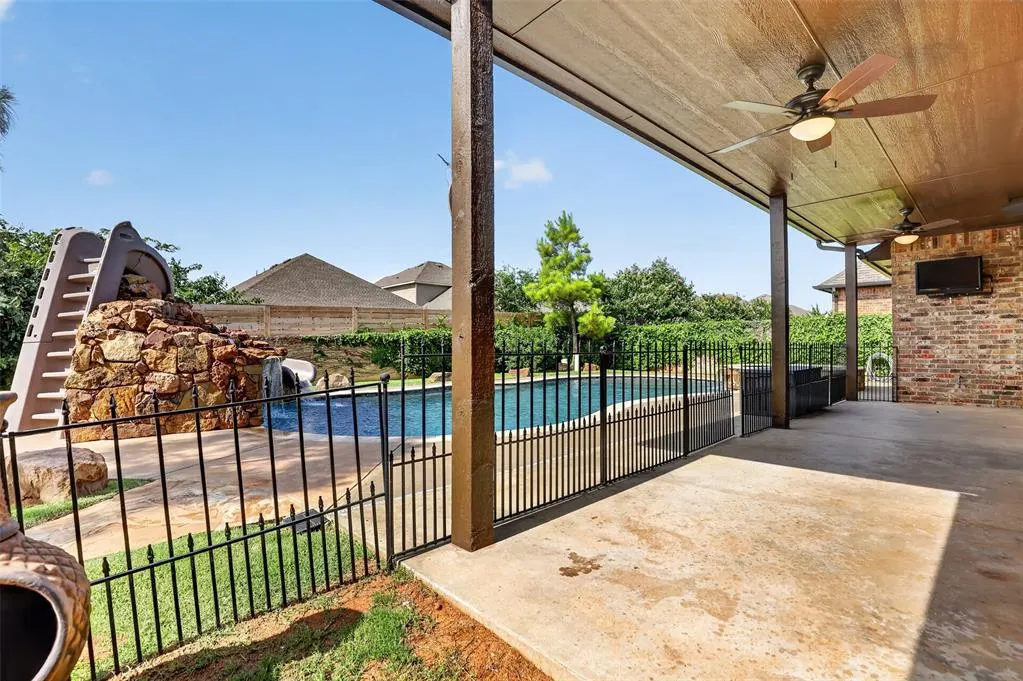 Photo 10 — 9021 NW 148th Place, Yukon, OK 73099