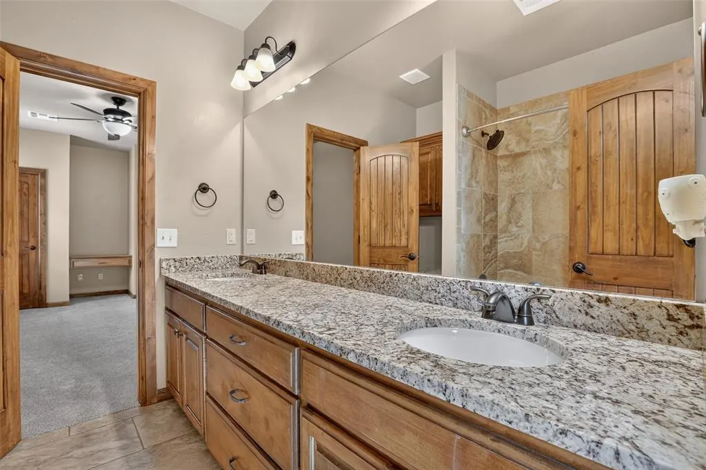Photo 44 — 9021 NW 148th Place, Yukon, OK 73099