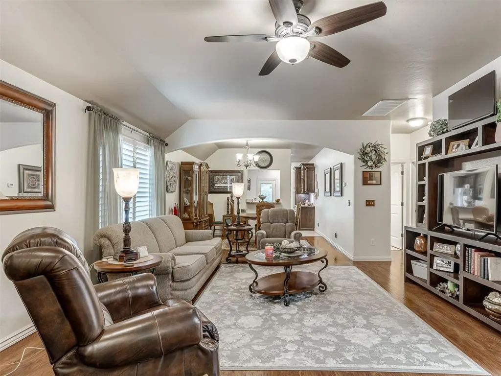Photo 7 — 8524 Saint Michael Court, Oklahoma City, OK 73139