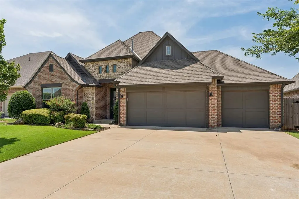 Photo 2 — 2408 Semillon Way, Edmond, OK 73012