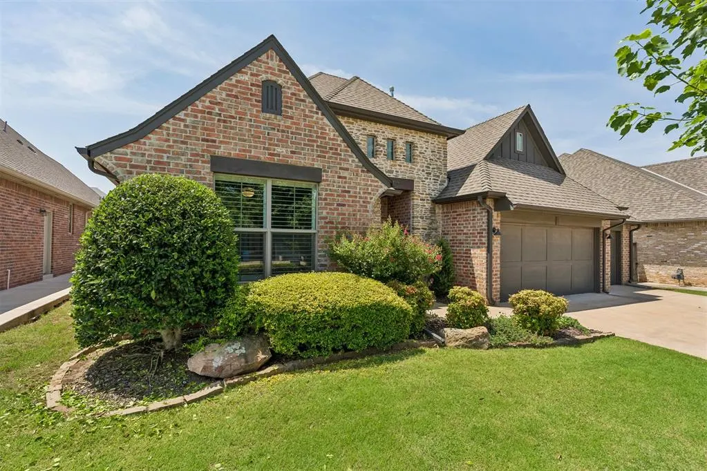 Photo 3 — 2408 Semillon Way, Edmond, OK 73012