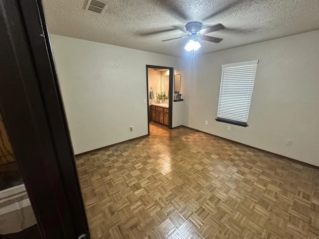 Photo 11 — 2131 Lonnie Lane, Oklahoma City, OK 73170
