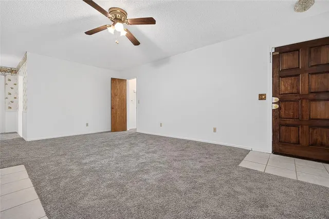 Photo 5 — 11417 N May Avenue B, Oklahoma City, OK 73120