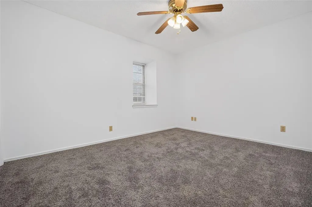 Photo 14 — 11417 N May Avenue B, Oklahoma City, OK 73120