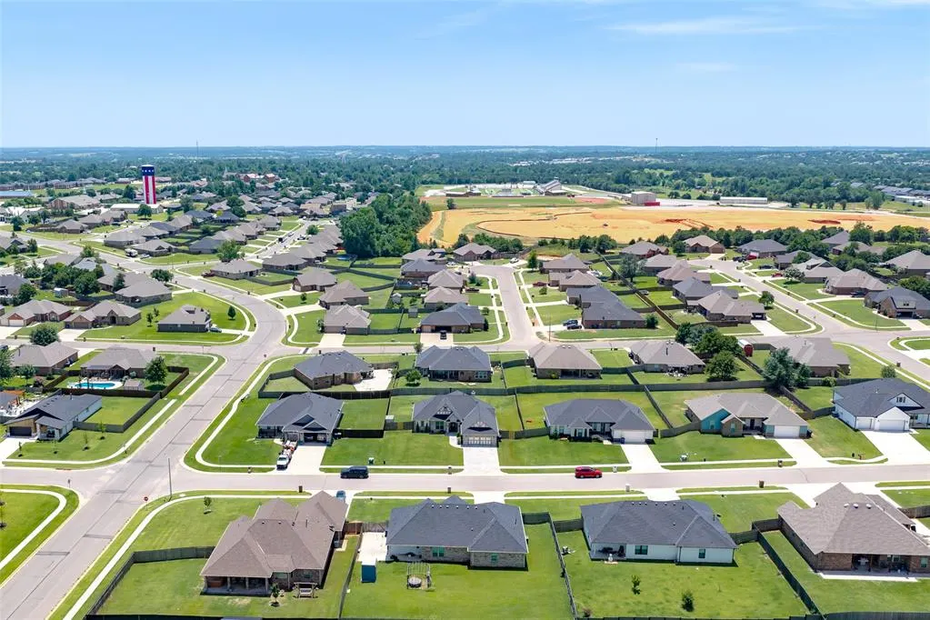 Photo 41 — 440 Megan Lane, Blanchard, OK 73010