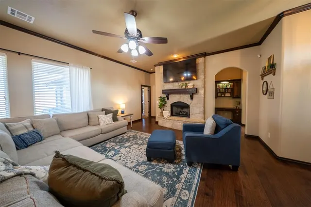 Photo 7 — 1920 Evans Court, Moore, OK 73160