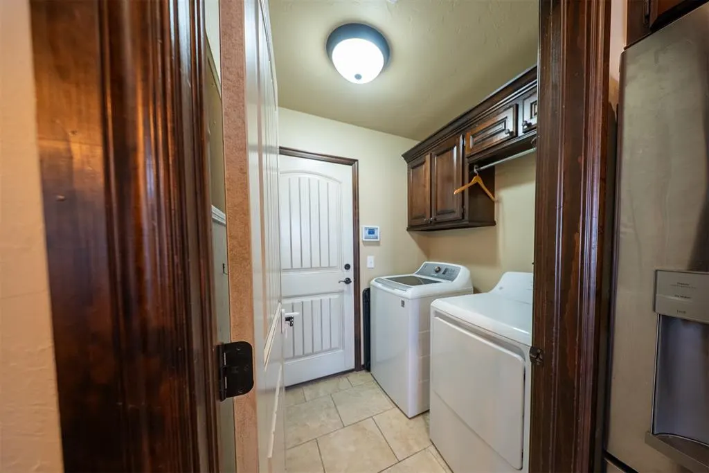 Photo 11 — 1920 Evans Court, Moore, OK 73160
