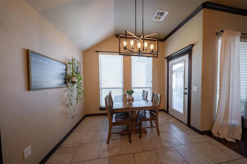 Photo 14 — 1920 Evans Court, Moore, OK 73160