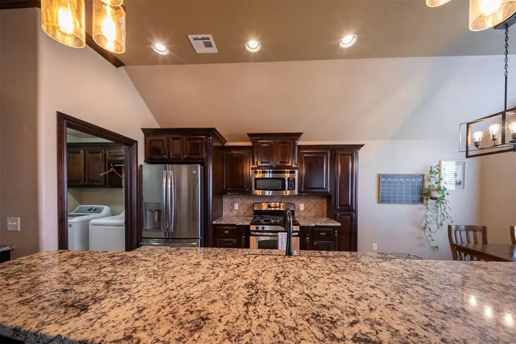 Photo 19 — 1920 Evans Court, Moore, OK 73160