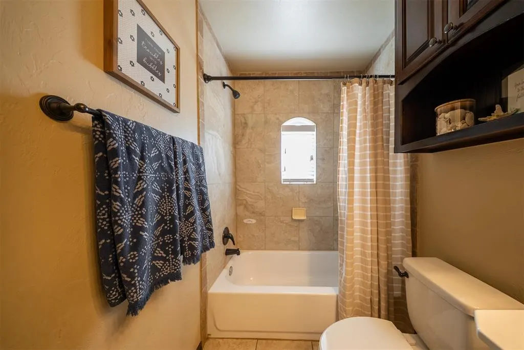 Photo 36 — 1920 Evans Court, Moore, OK 73160