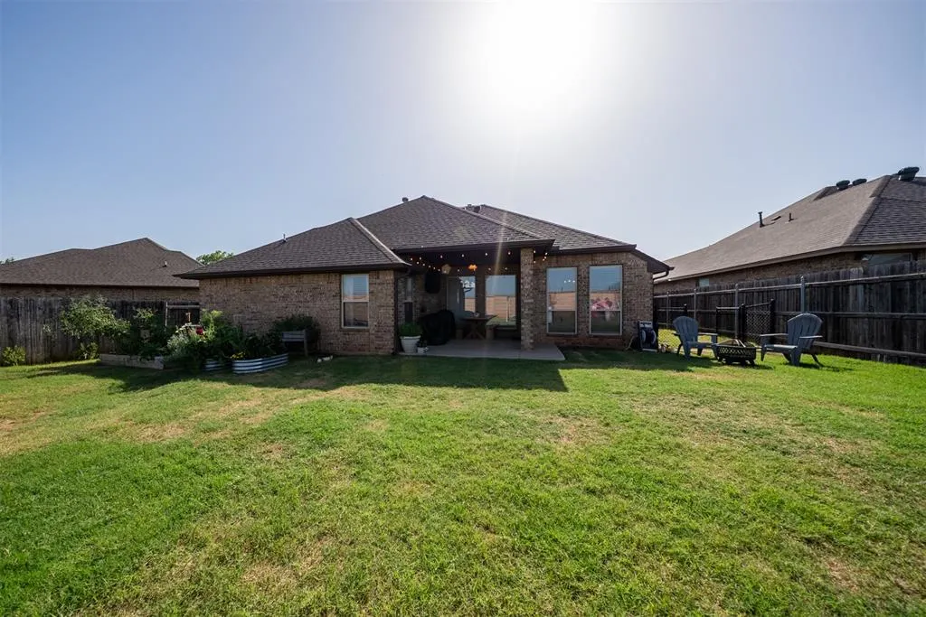 Photo 44 — 1920 Evans Court, Moore, OK 73160