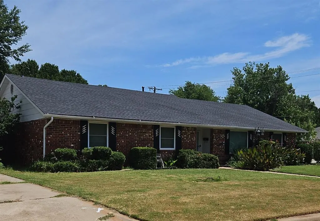 Photo 3 — 12217 Greystone Terrace, Oklahoma City, OK 73120
