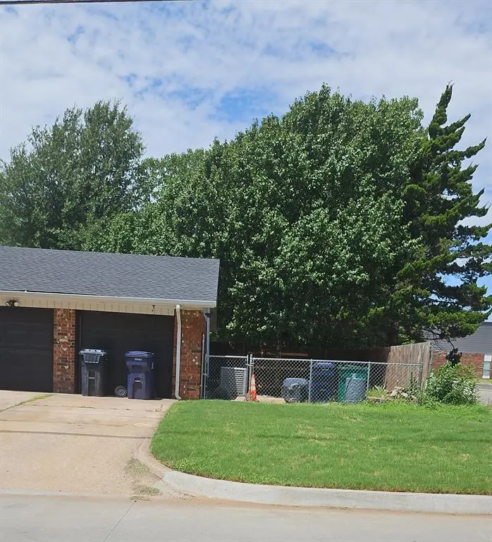 Photo 31 — 12217 Greystone Terrace, Oklahoma City, OK 73120