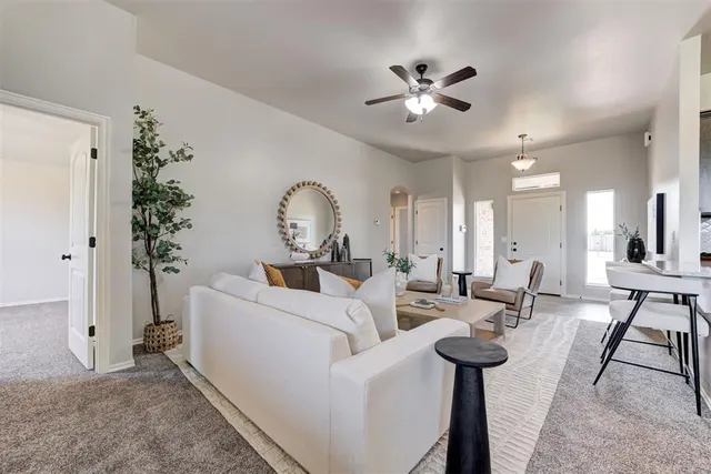 Photo 6 — 2300 Count Fleet Way, Guthrie, OK 73044