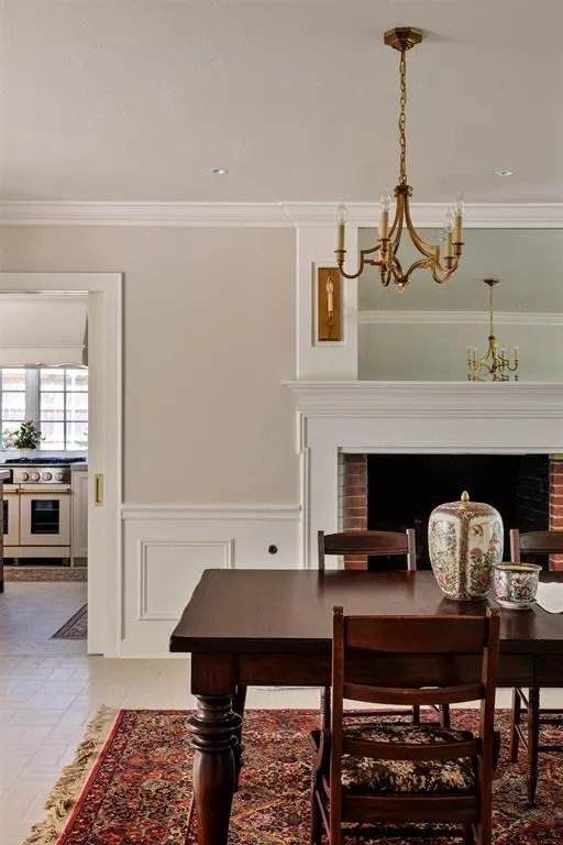 Photo 8 — 1606 Guilford Lane, Nichols Hills, OK 73120