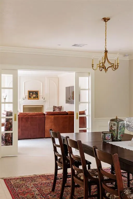 Photo 9 — 1606 Guilford Lane, Nichols Hills, OK 73120