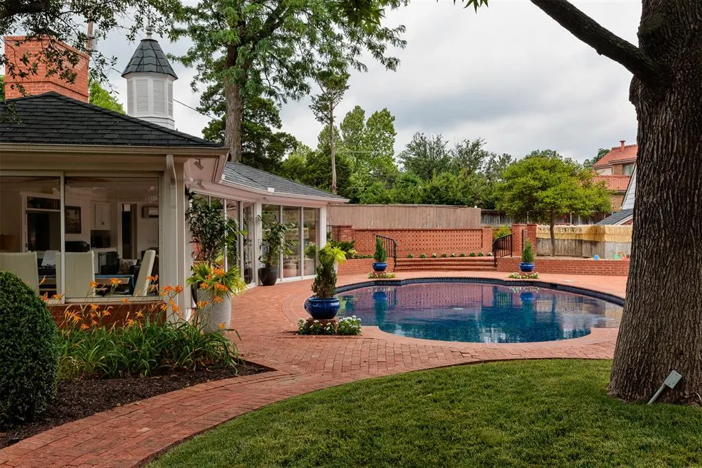 Photo 31 — 1606 Guilford Lane, Nichols Hills, OK 73120