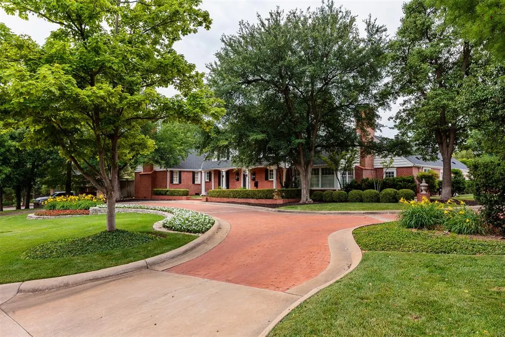Photo 38 — 1606 Guilford Lane, Nichols Hills, OK 73120