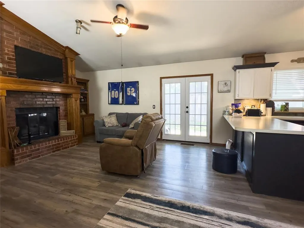 Photo 9 — 520 Greenfield Drive, Yukon, OK 73099