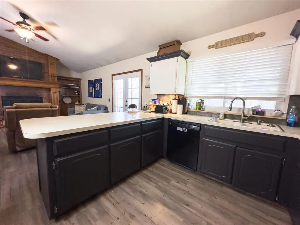 Photo 13 — 520 Greenfield Drive, Yukon, OK 73099