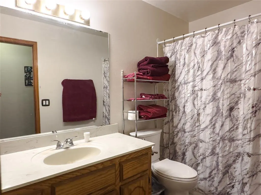 Photo 25 — 520 Greenfield Drive, Yukon, OK 73099