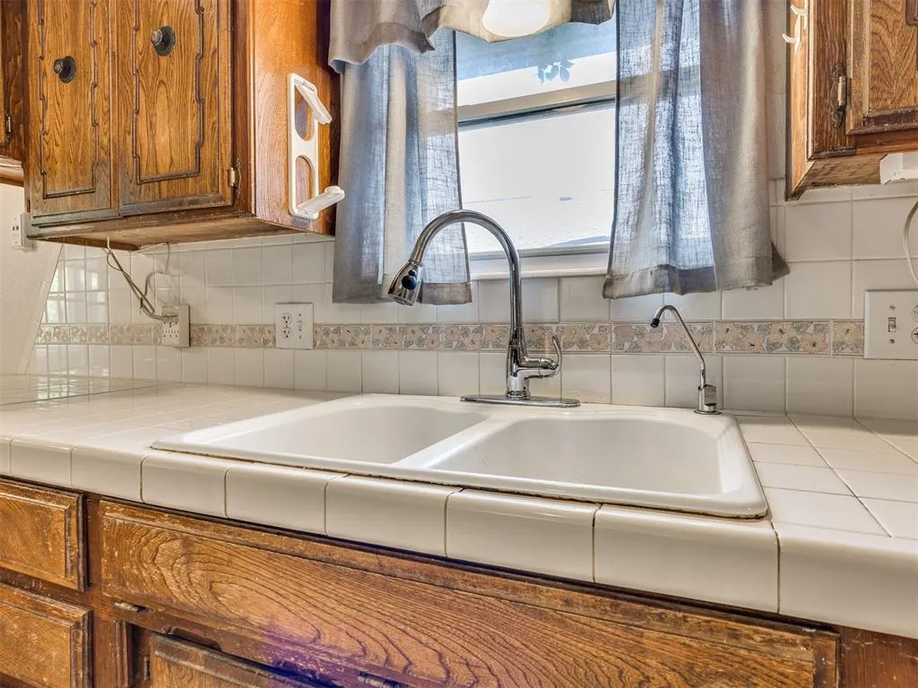 Photo 13 — 9905 S McKinley Avenue, Oklahoma City, OK 73139