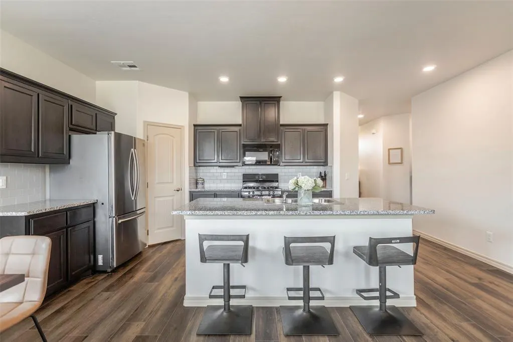 Photo 6 — 2517 Colby Court, Yukon, OK 73099