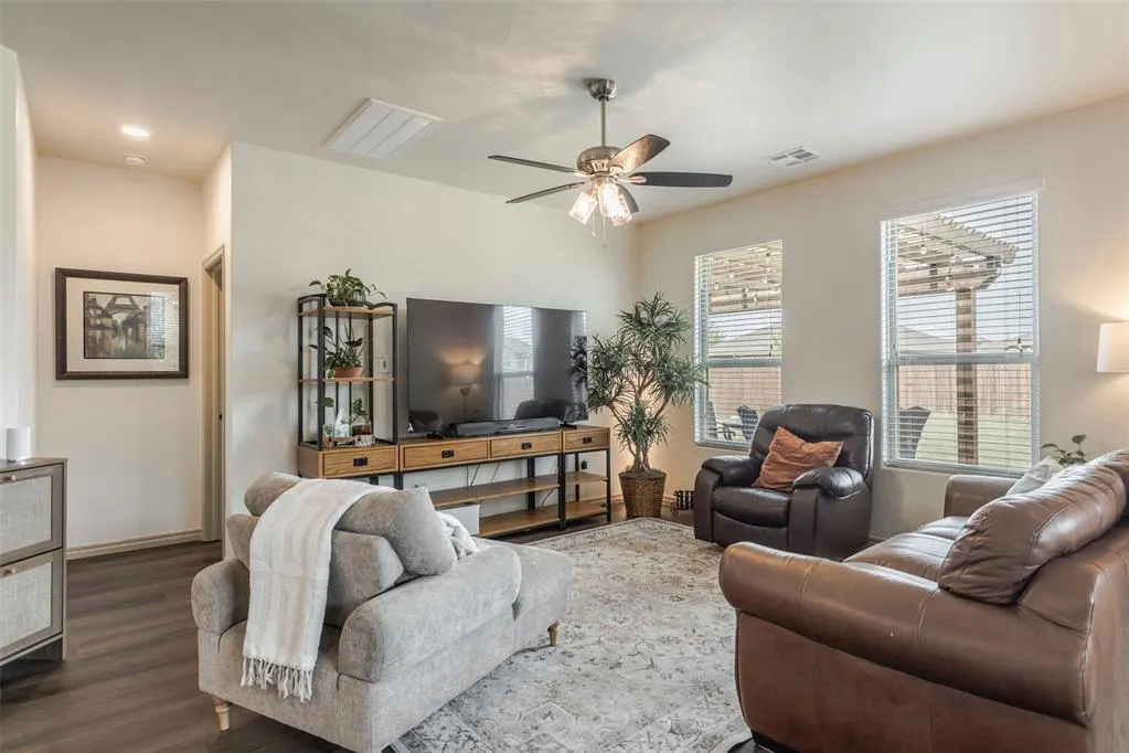 Photo 11 — 2517 Colby Court, Yukon, OK 73099