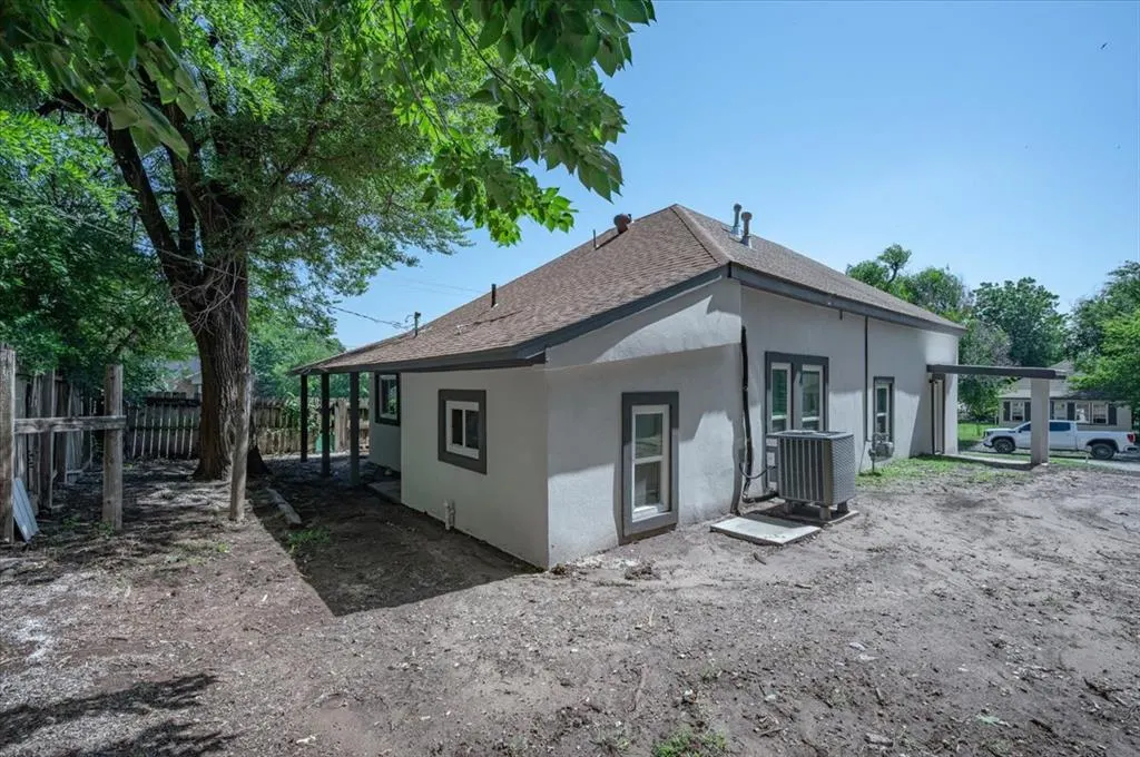 Photo 33 — 421 N Barker Avenue, El Reno, OK 73036