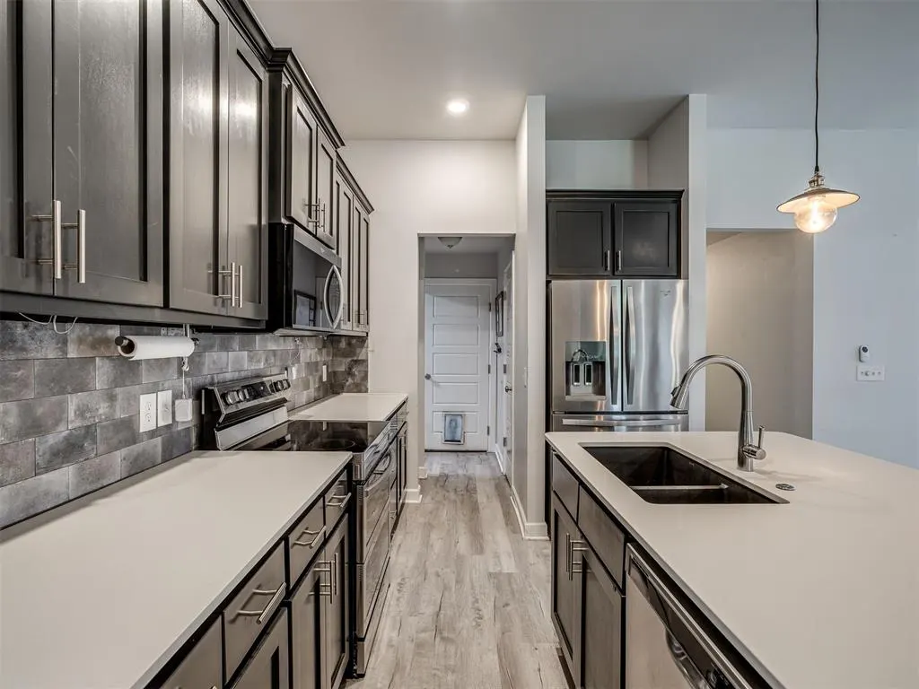 Photo 12 — 421 Kearny Lane, Yukon, OK 73099