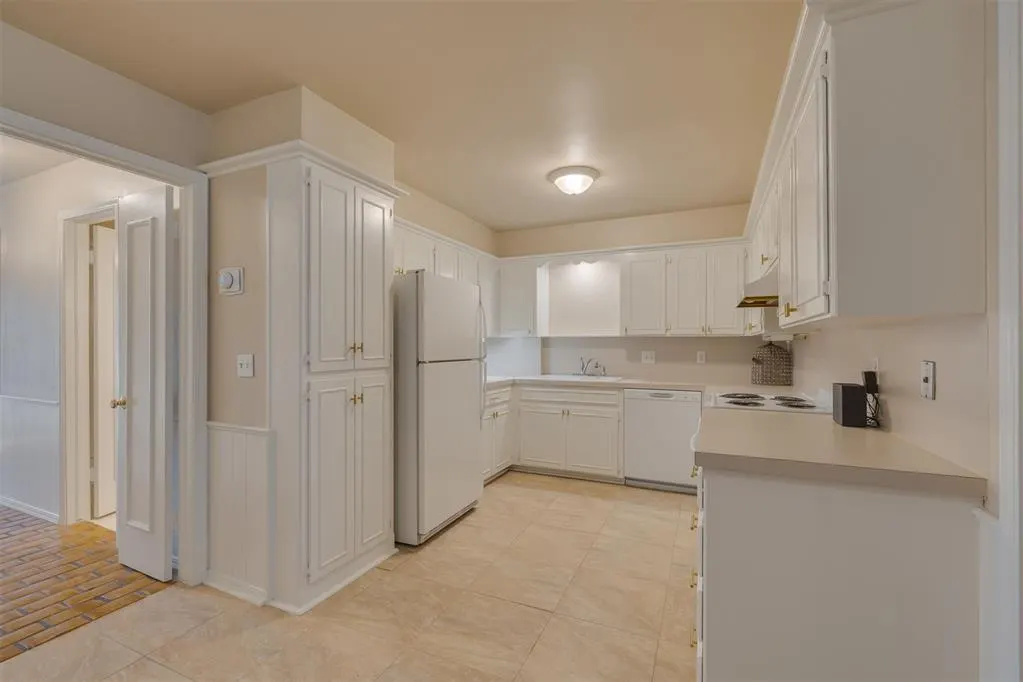 Photo 15 — 3057 W Wilshire Boulevard, Oklahoma City, OK 73116