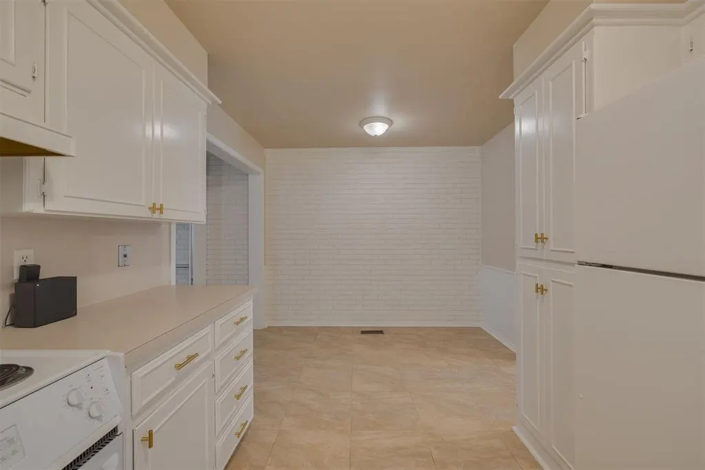 Photo 16 — 3057 W Wilshire Boulevard, Oklahoma City, OK 73116