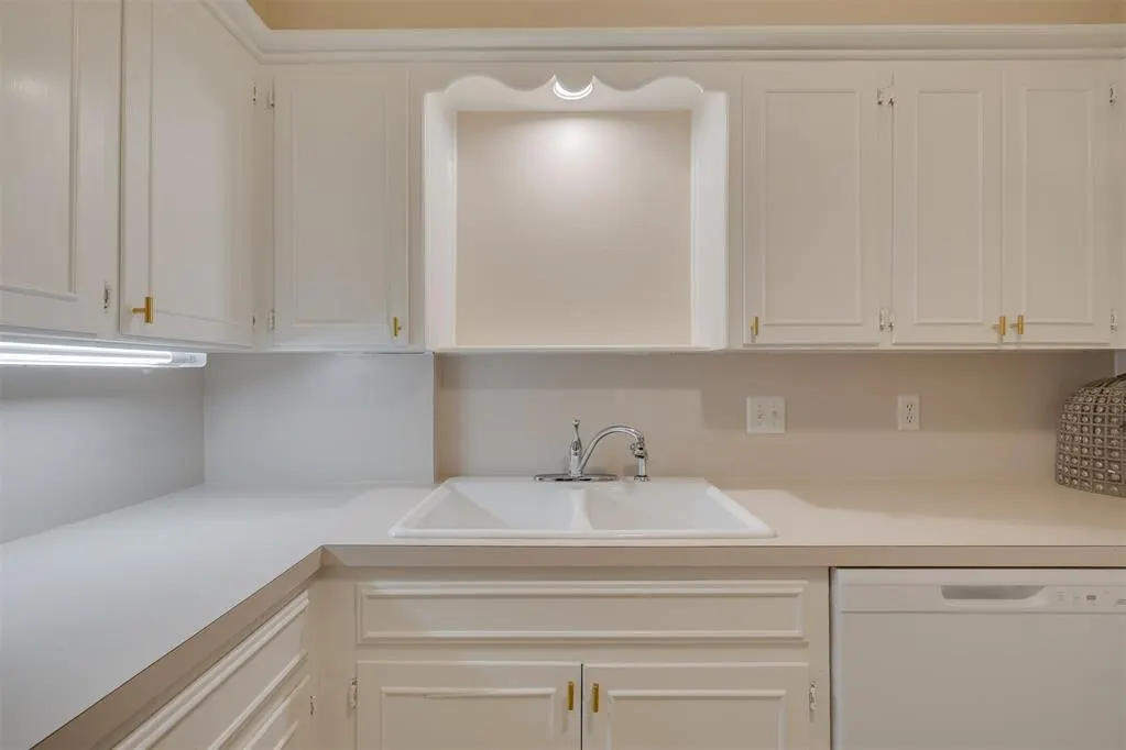 Photo 17 — 3057 W Wilshire Boulevard, Oklahoma City, OK 73116