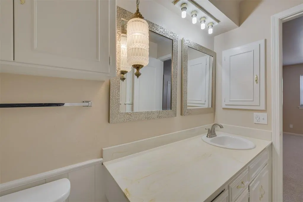 Photo 32 — 3057 W Wilshire Boulevard, Oklahoma City, OK 73116