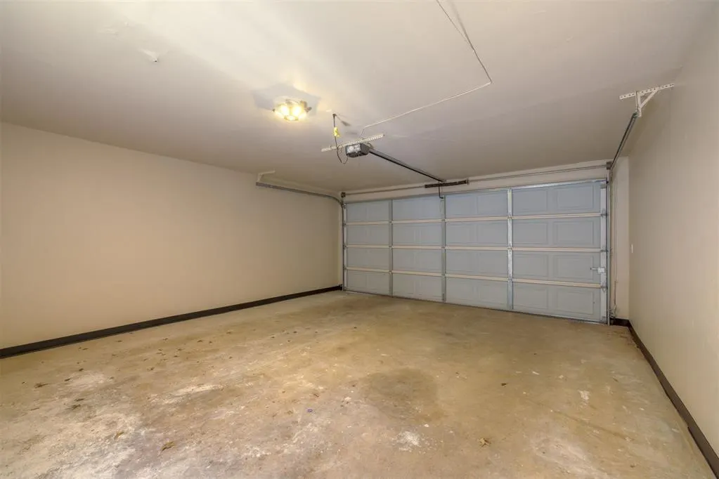 Photo 34 — 3057 W Wilshire Boulevard, Oklahoma City, OK 73116