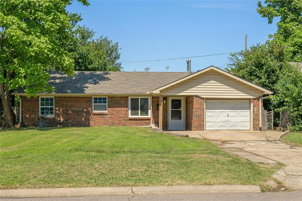 Front exterior — 1009 Bell Drive, Midwest City, OK 73110