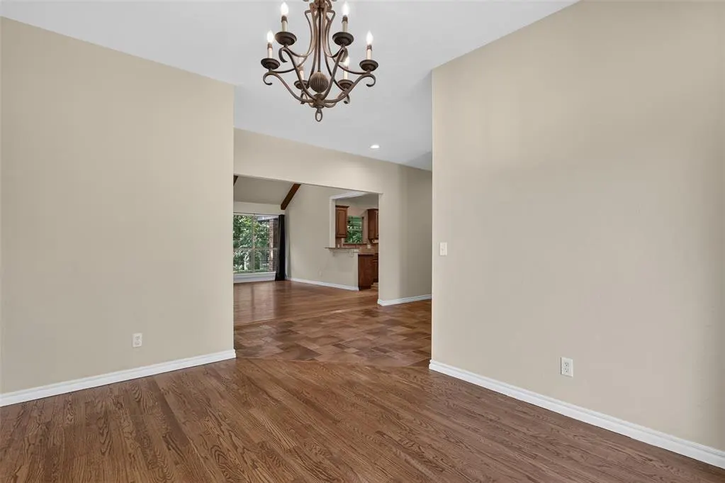 Photo 9 — 1690 Deerwood Trail, Edmond, OK 73034