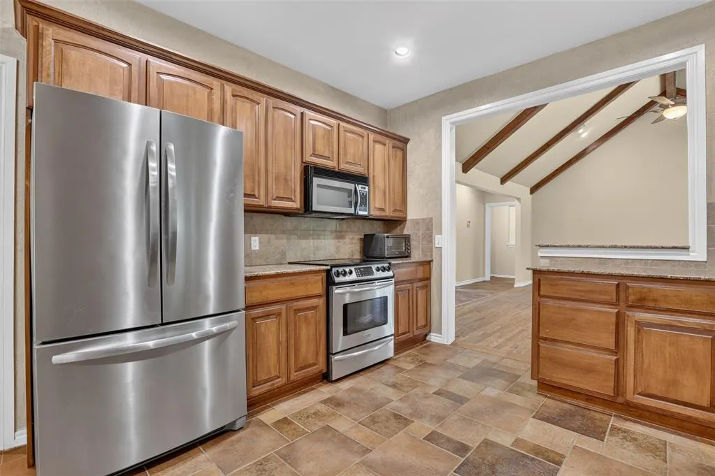 Photo 17 — 1690 Deerwood Trail, Edmond, OK 73034