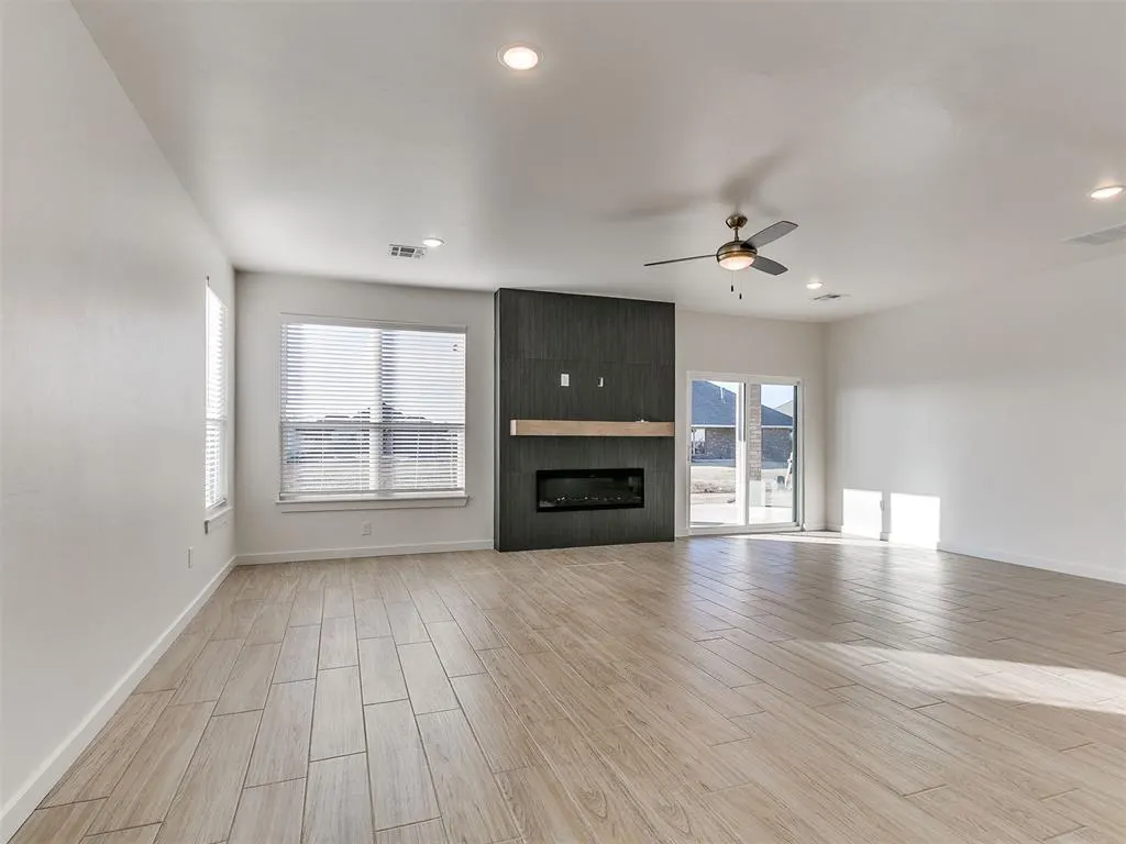 Photo 18 — 7701 Three Woods Lane, Yukon, OK 73099