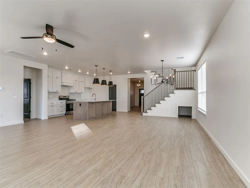 Photo 22 — 7701 Three Woods Lane, Yukon, OK 73099