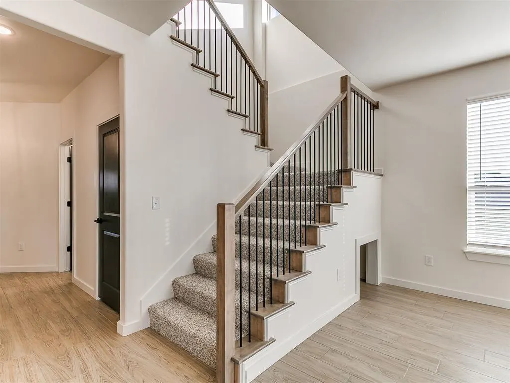 Photo 33 — 7701 Three Woods Lane, Yukon, OK 73099